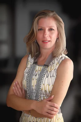 Image of Leona Mirosnikov, Associate